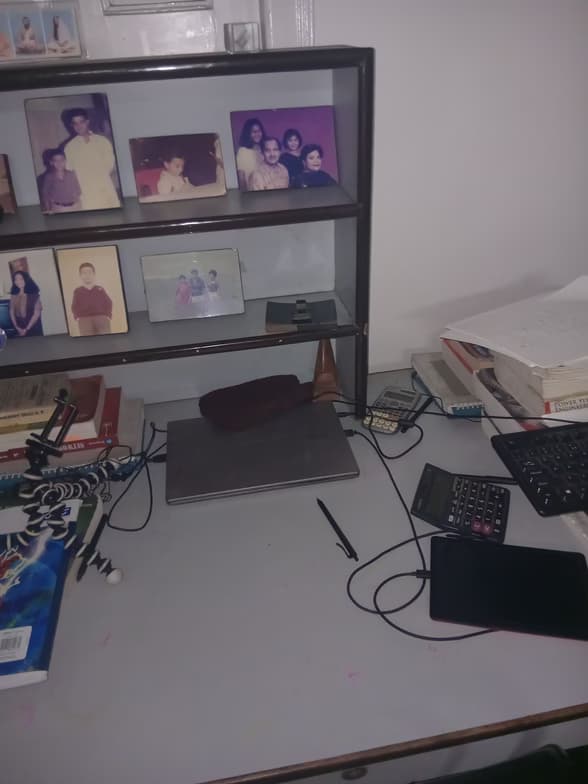 Teaching setup of Vikramjeet for private tutoring 