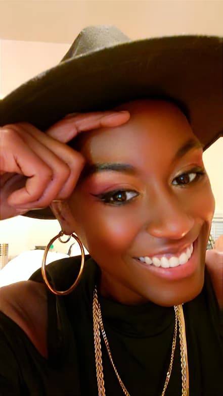 Profile photo of Danitra, Biology tutor at Wiingy 