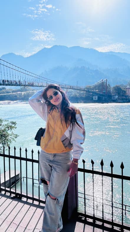 Travel snapshot of Divya during a trip 