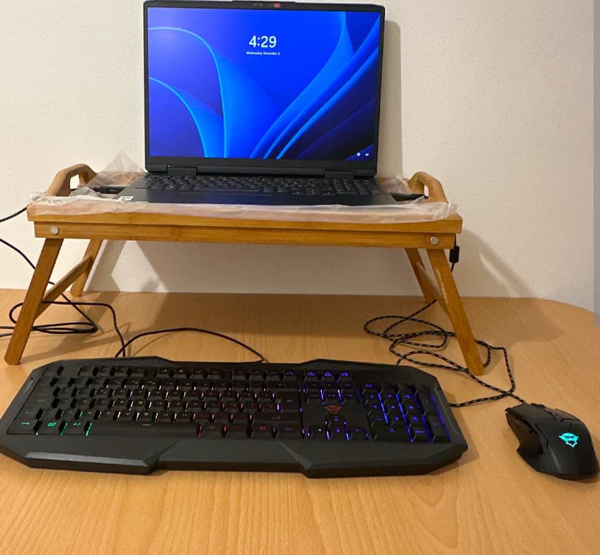 Teaching setup of Vamshi for private tutoring 