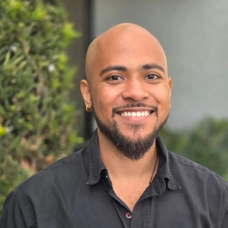 Profile photo of Cedric, Singing tutor at Wiingy 