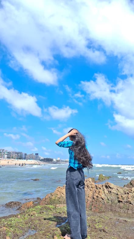 Travel snapshot of Ritika during a trip 