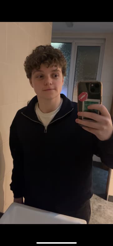 Profile photo of Tom, Singing tutor at Wiingy 