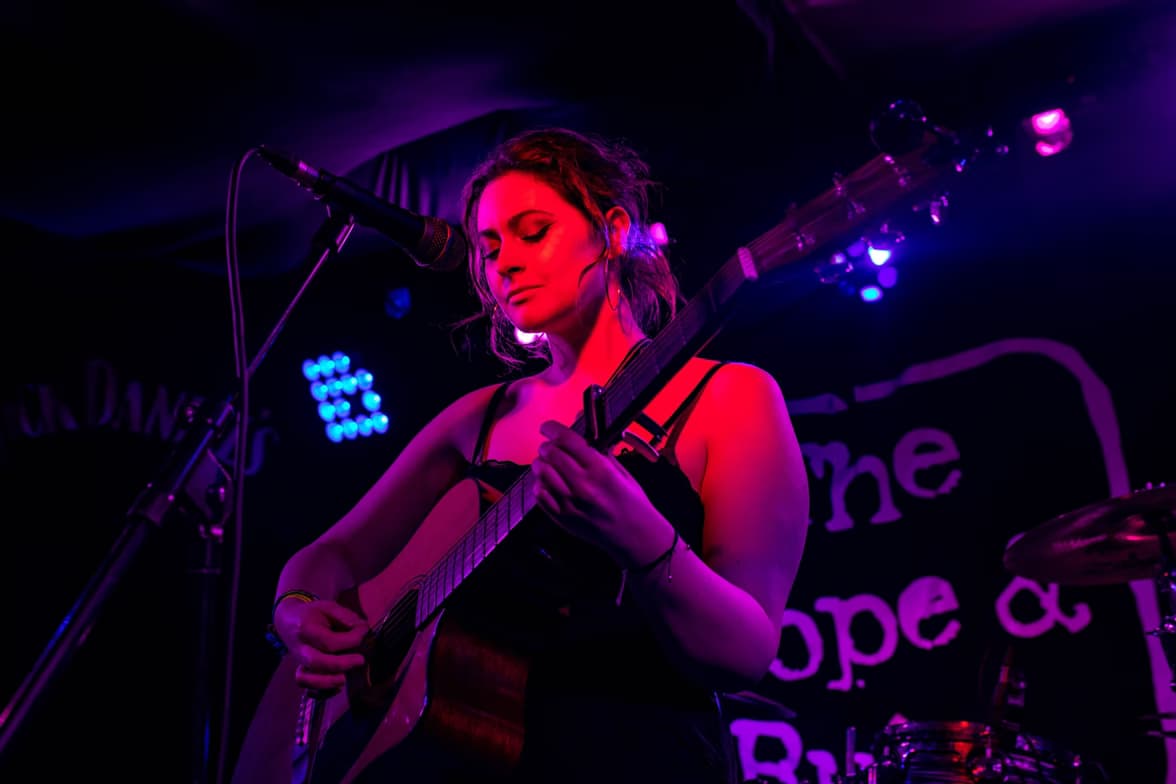 Profile photo of Nina, Singing tutor at Wiingy 