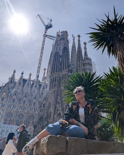 Travel snapshot of Courtney during a trip 