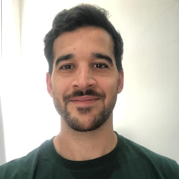 Profile photo of Javier, Guitar tutor at Wiingy 