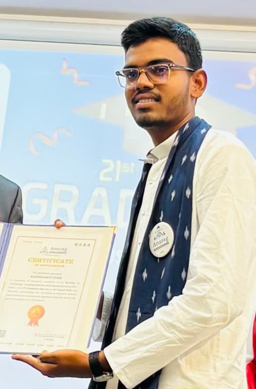 Graduation ceremony photo of Nakirikanti  