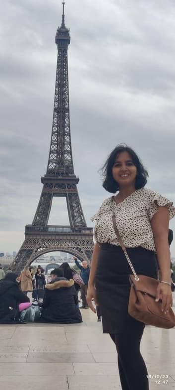 Travel snapshot of Deepika during a trip 