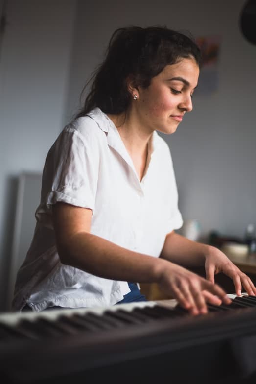 Profile photo of Christine , Piano tutor at Wiingy 