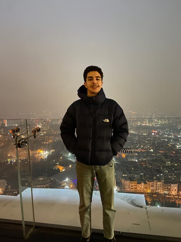 Profile photo of Kourosh , Piano tutor at Wiingy 