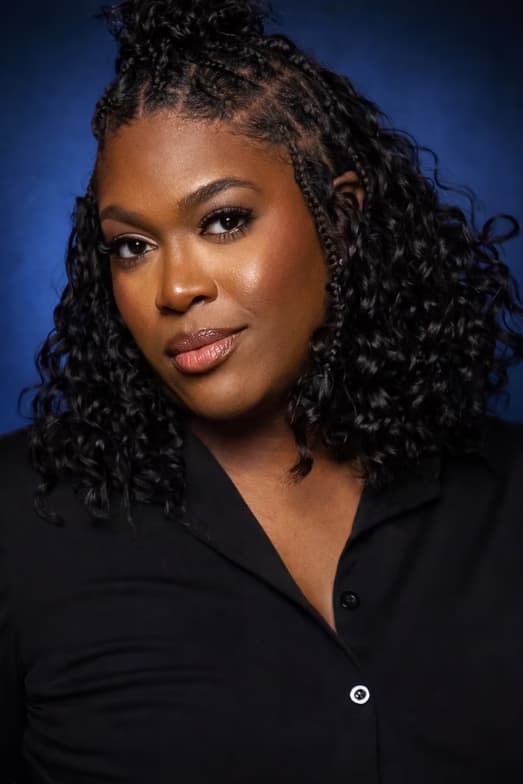 Profile photo of Skyler, Singing tutor at Wiingy 