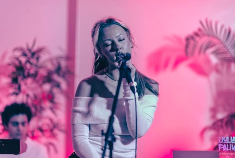 Digital pen-tab teaching notes by Nicole  