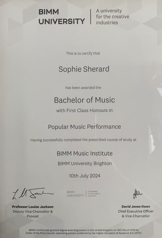 Verified degree or teaching certification of Sophie 
