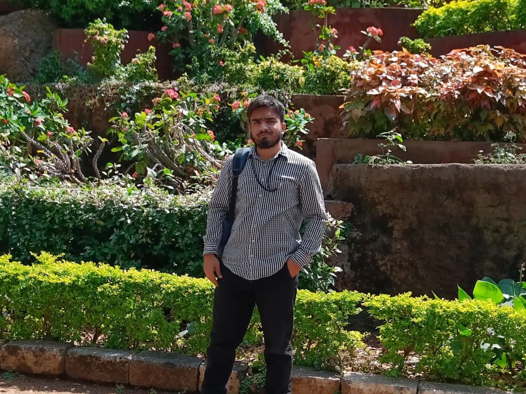 Travel snapshot of Labeeb during a trip 