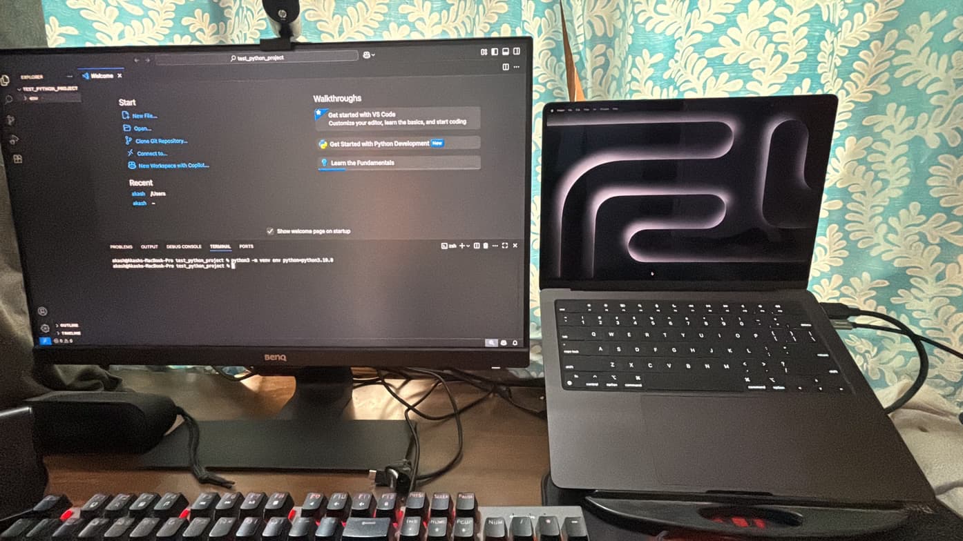 Teaching setup of Akash for private tutoring 