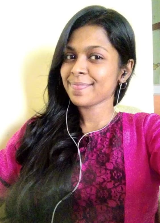Profile photo of Suganthi, Coding tutor at Wiingy 