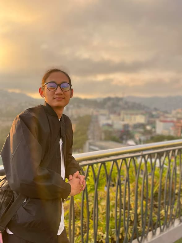 Travel snapshot of Saw Samuel during a trip 