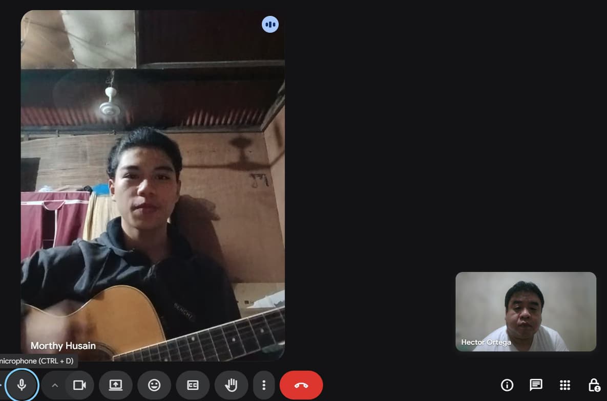 Casual photos of Hector, Wiingy tutor 