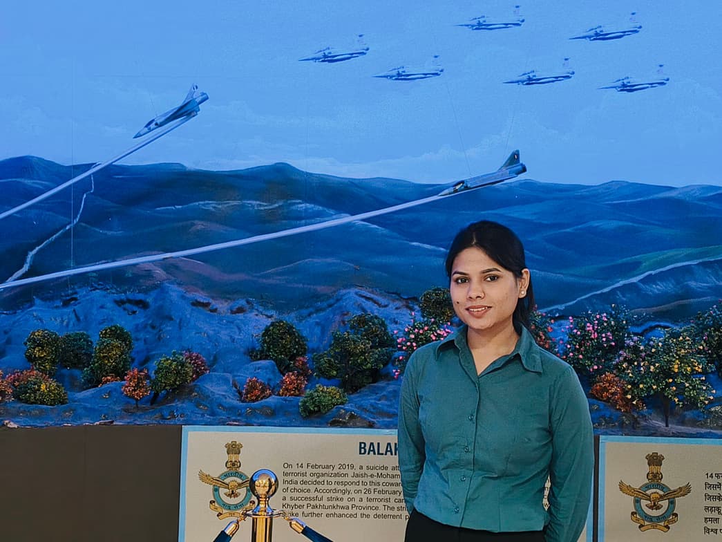 Profile photo of Ishita , Chemistry tutor at Wiingy 