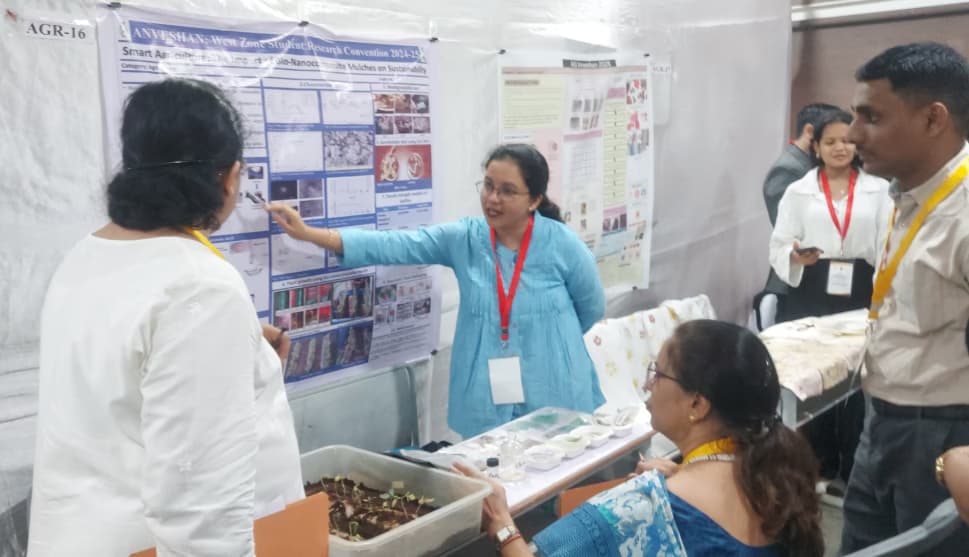 shravani conducting a lesson 