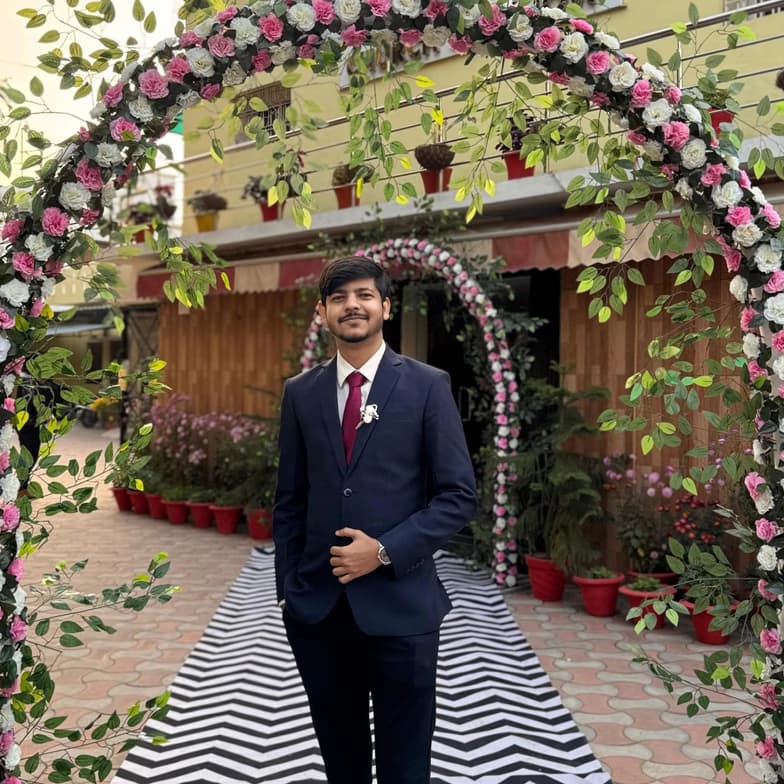 Profile photo of Rohit, Architecture tutor at Wiingy 