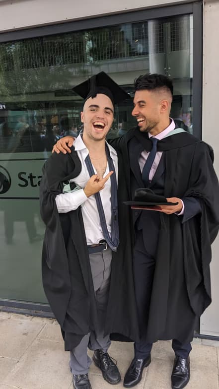 Graduation ceremony photo of Pedraum 