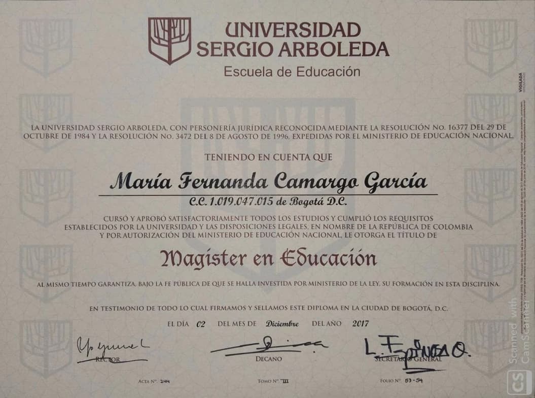 Verified degree or teaching certification of Maria Fernanda 