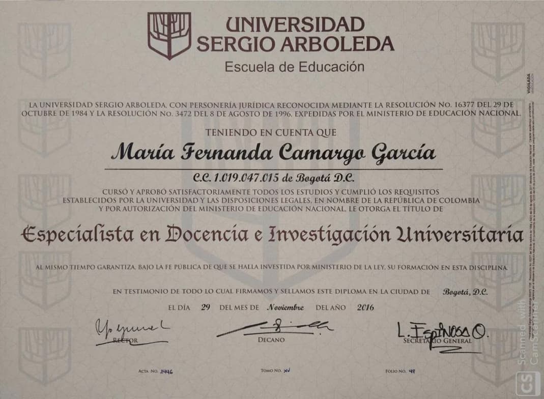 Verified degree or teaching certification of Maria Fernanda 
