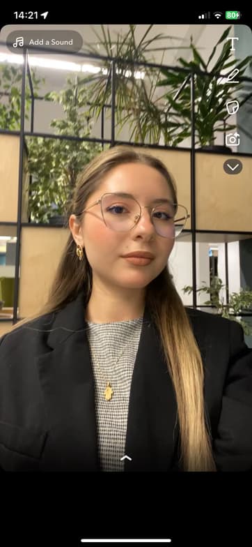 Profile photo of Meriem Ines, French tutor at Wiingy 