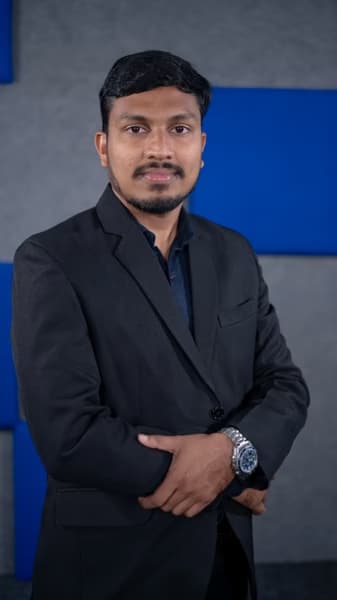 Profile photo of Abdul, Economics tutor at Wiingy 