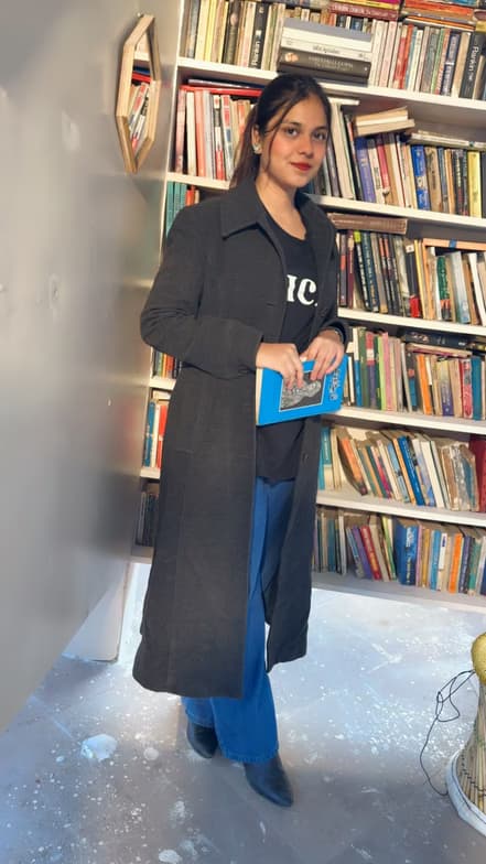 Profile photo of Juveria, Economics tutor at Wiingy 