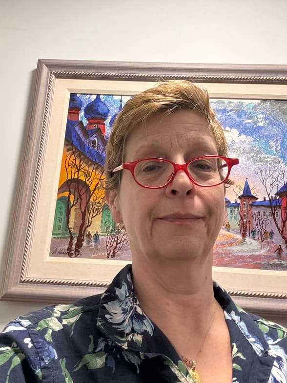 Profile photo of Stephanie , French tutor at Wiingy 