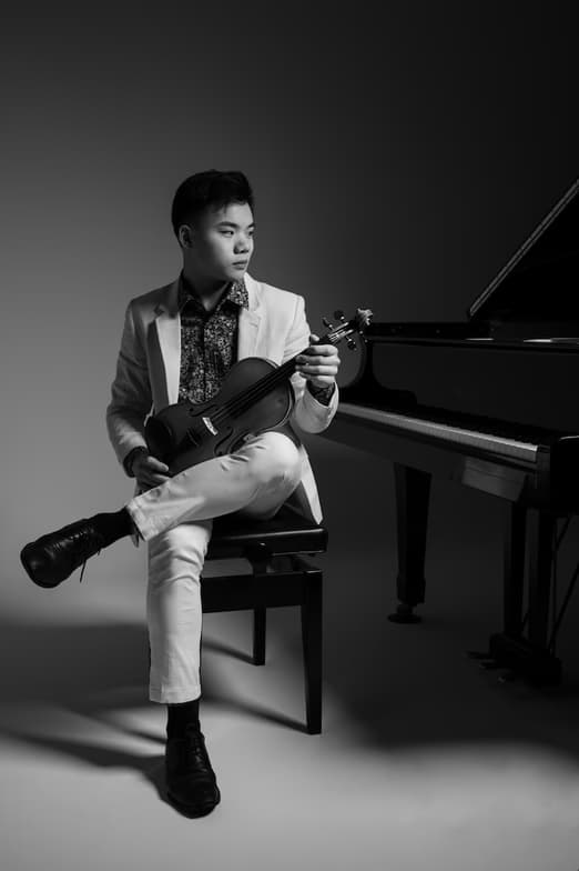 Profile photo of Enoch, Violin tutor at Wiingy 