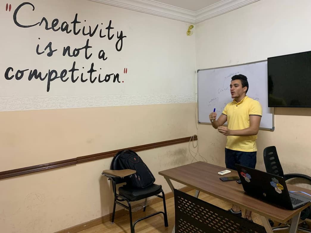 Nader  conducting a lesson 