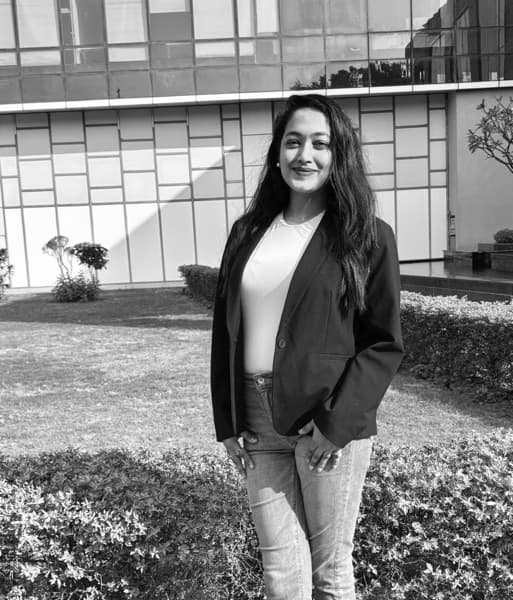 Profile photo of Paridhi, Physics tutor at Wiingy 