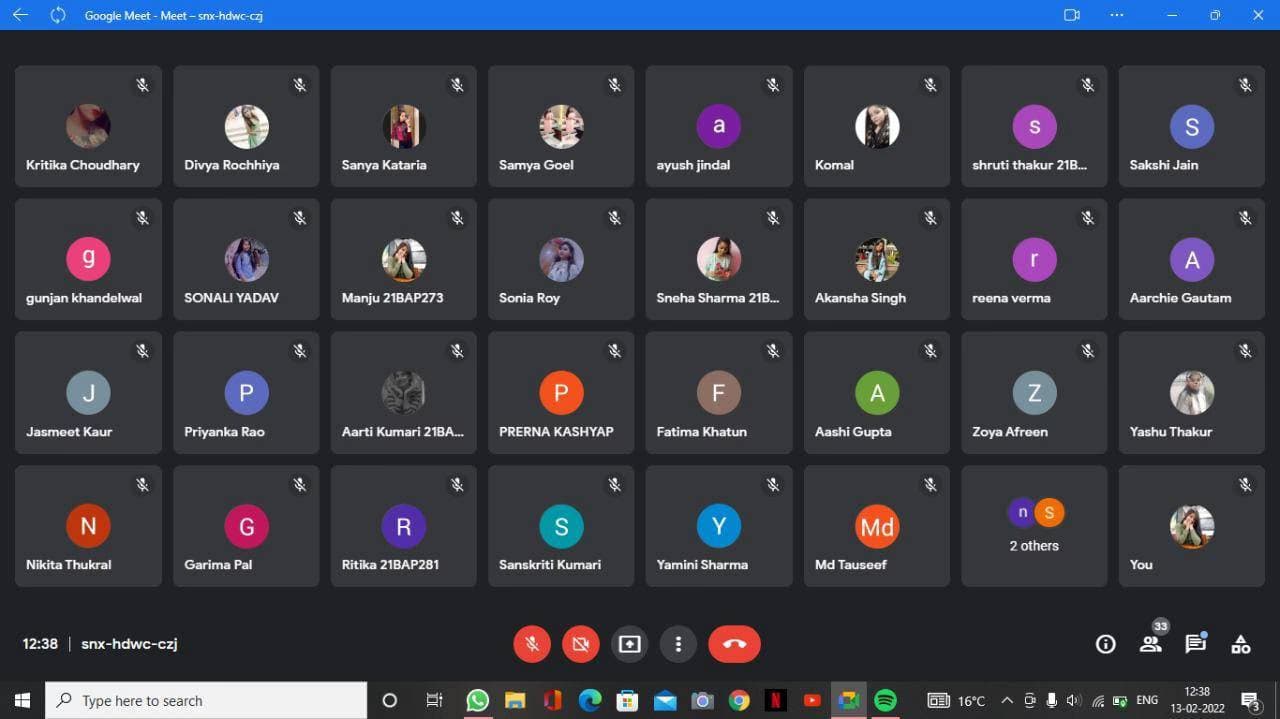 Casual photos of Gunjan, Wiingy tutor 