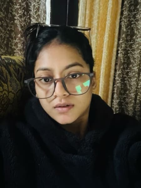 Profile photo of SHIFALI, Mathematics tutor at Wiingy 