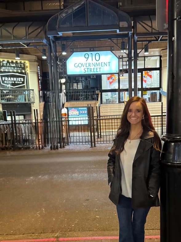 Profile photo of Nicole, Piano tutor at Wiingy 