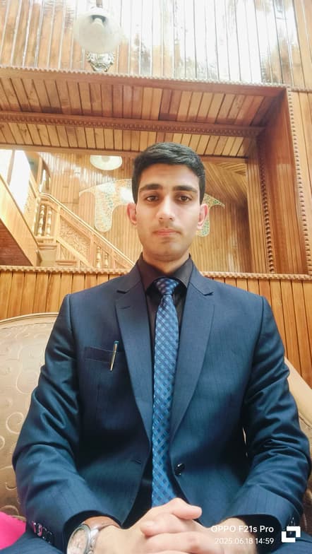 Profile photo of Amir Misbah , Engineering tutor at Wiingy 