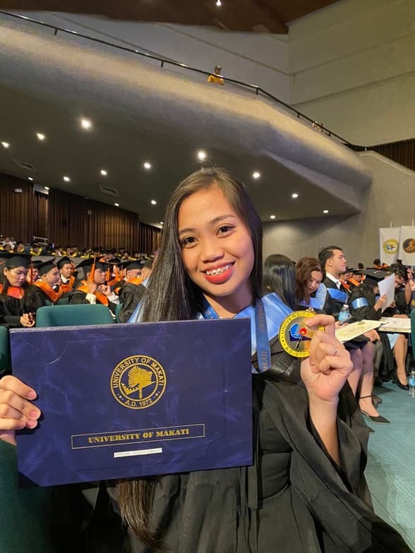 Graduation ceremony photo of Jessica 