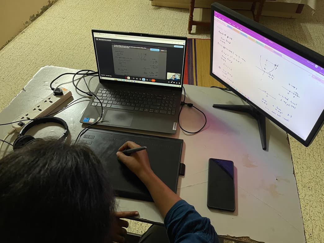 Teaching setup of Nikita  for private tutoring 