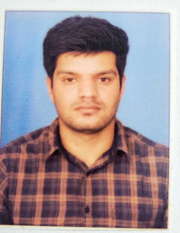 Profile photo of Shubham, Chemistry tutor at Wiingy 