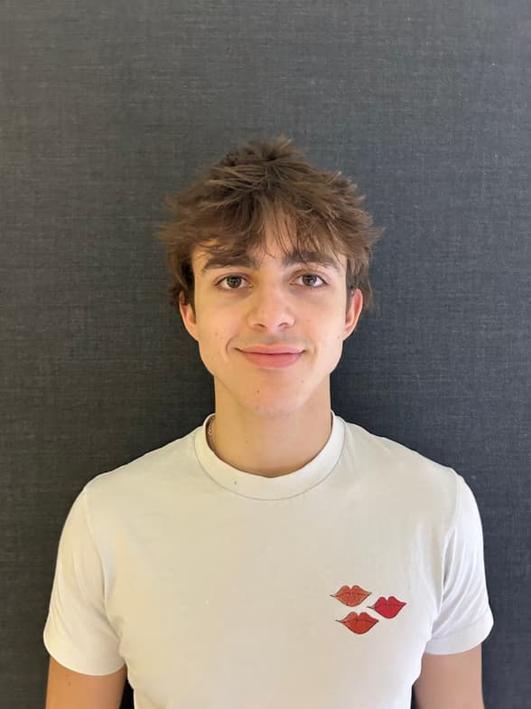 Profile photo of Maximilien, Piano tutor at Wiingy 