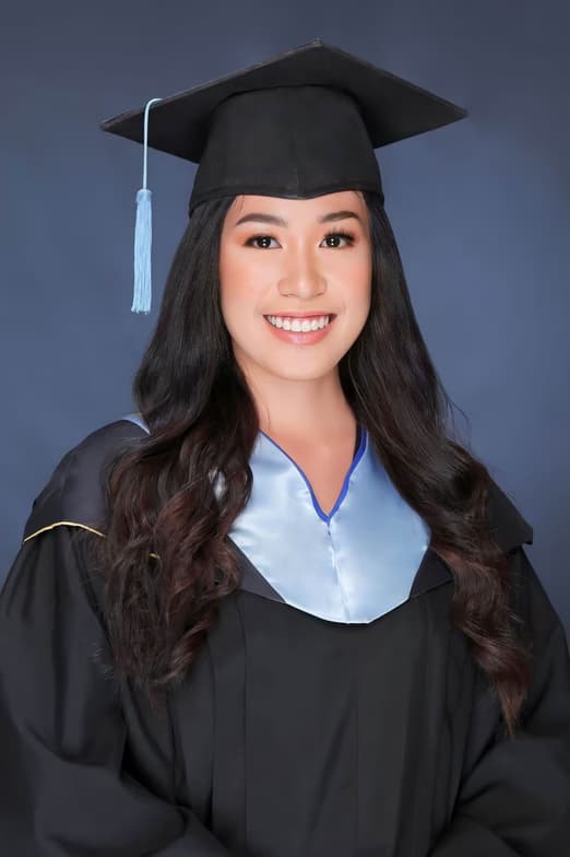 Graduation ceremony photo of Venz Marie Niña 