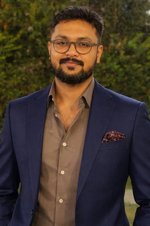 Profile photo of Arzathparvash, Graphic Design & Related Tools tutor at Wiingy 