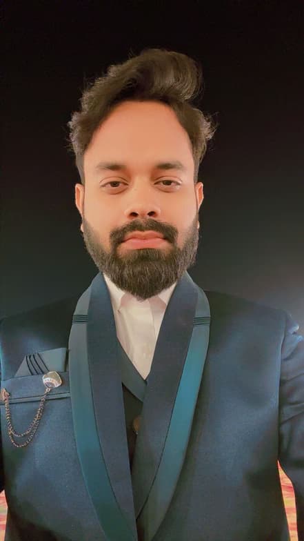Profile photo of ANISH, Science tutor at Wiingy 