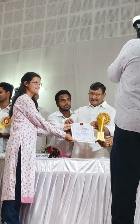 Graduation ceremony photo of Sonakshi  