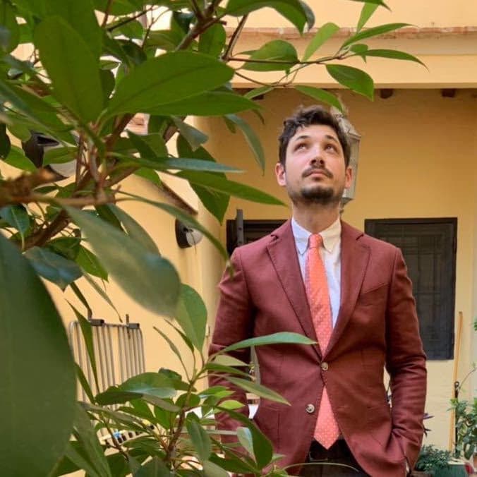 Profile photo of Erik, English tutor at Wiingy 