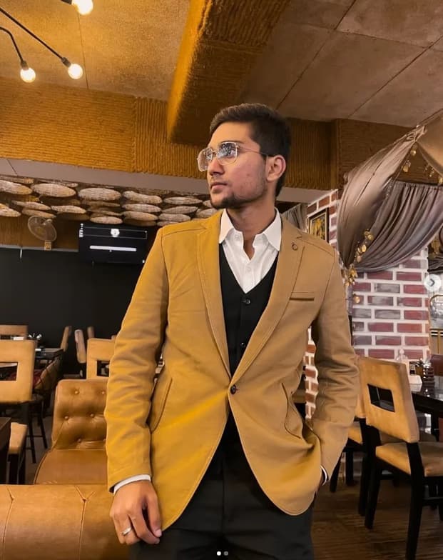 Profile photo of Girish, Computer Science tutor at Wiingy 