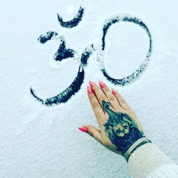 Profile photo of Vedushi, English tutor at Wiingy 